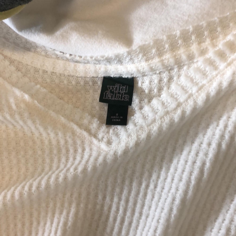 Sweater - Picture 2 of 2